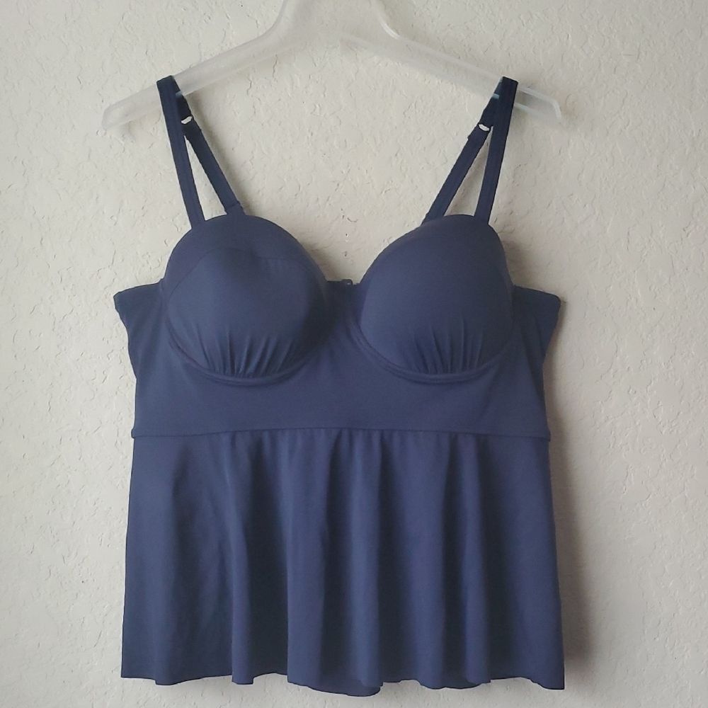 Torrid Size 3 Navy Blue Peplum Underwire Tankini Swim Top - Flowy